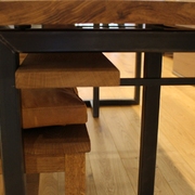 オークの鉄脚ダイニングテーブル+木脚ベンチ+レザーベンチクッション画像5