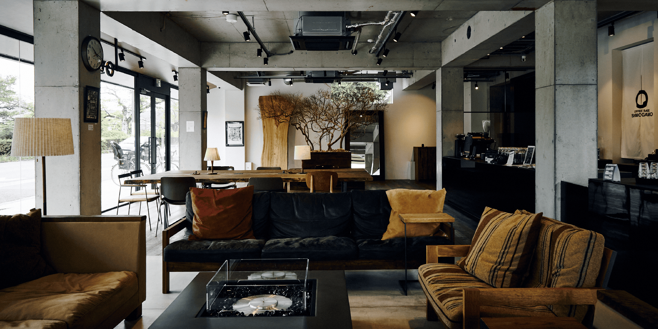 「オフィス、ハウス、カフェ、ギャラリーが融合した新感覚のビルが京都の川沿いに誕生。」｜SHARE OFFICE＆SHARE HOUSE｜ Whatever SHIMOGAMO-EAST